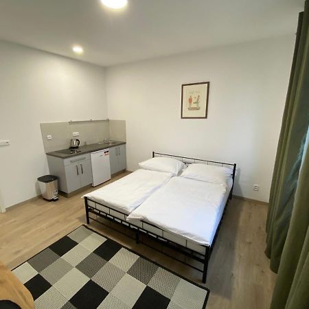 Ferienwohnung No. 12 Hradec Králové Exterior foto